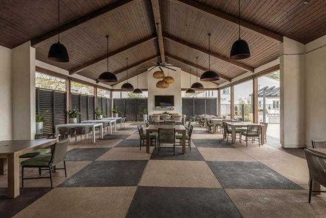 227 Canopy Trails Place, Fallbrook, CA 92028