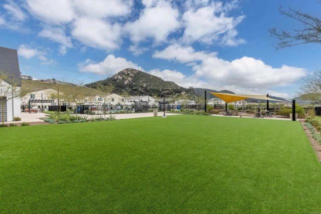 227 Canopy Trails Place, Fallbrook, CA 92028