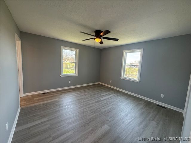 8109 Old State Road 60, Sellersburg, IN 47172