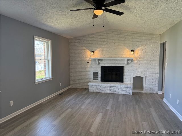 8109 Old State Road 60, Sellersburg, IN 47172