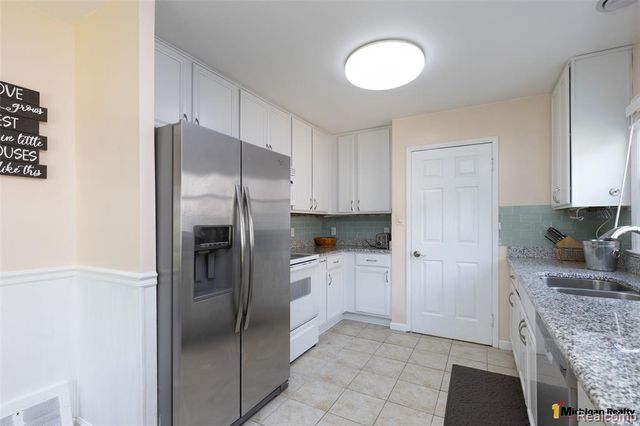 1564 Cole Street, Birmingham, MI 48009