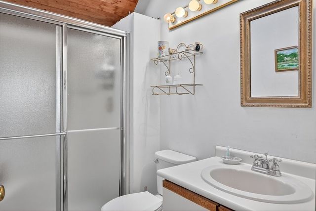 32 Twine Field Rd, Truro, MA 02666