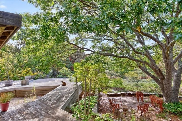 32 Twine Field Rd, Truro, MA 02666