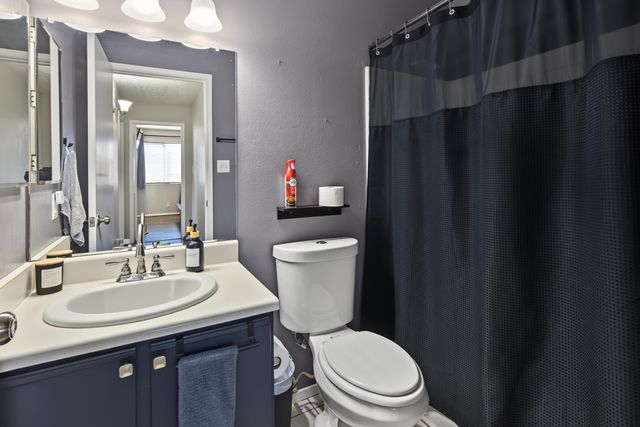 908 Somerset Meadows Drive NE, Rio Rancho, NM 87144