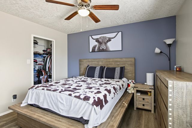 908 Somerset Meadows Drive NE, Rio Rancho, NM 87144