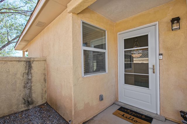 908 Somerset Meadows Drive NE, Rio Rancho, NM 87144