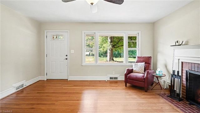 4129 High Point Road, Winston-salem, NC 27107