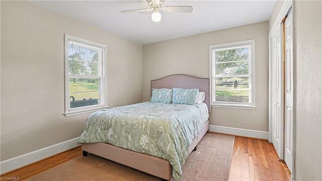 4129 High Point Road, Winston-salem, NC 27107
