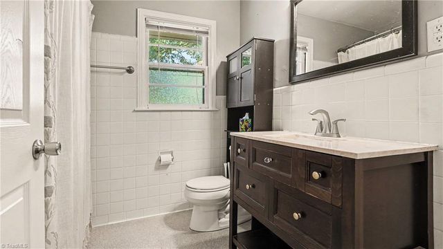 4129 High Point Road, Winston-salem, NC 27107