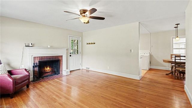 4129 High Point Road, Winston-salem, NC 27107