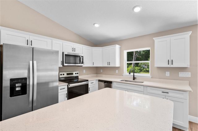 6042 NW 65TH STREET, Ocala, FL 34482