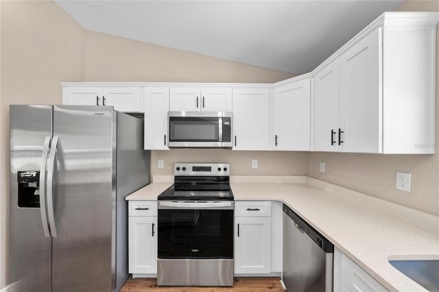 6042 NW 65TH STREET, Ocala, FL 34482