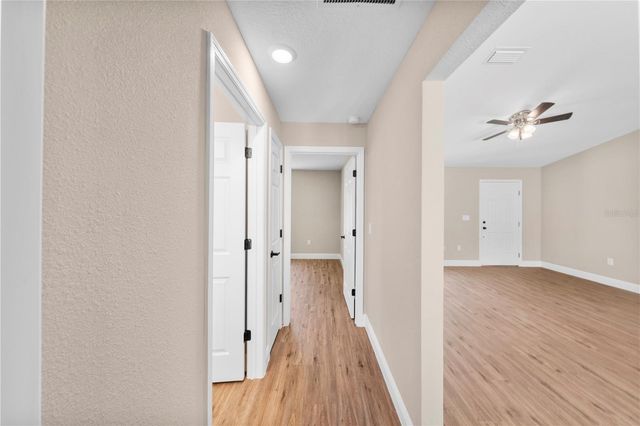 6042 NW 65TH STREET, Ocala, FL 34482