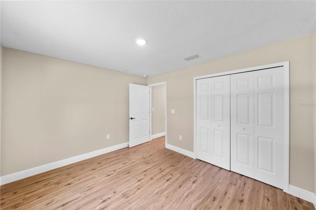 6042 NW 65TH STREET, Ocala, FL 34482