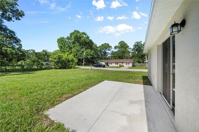 6042 NW 65TH STREET, Ocala, FL 34482
