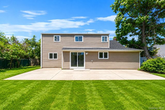 18 Lark Drive, Centereach, NY 11720