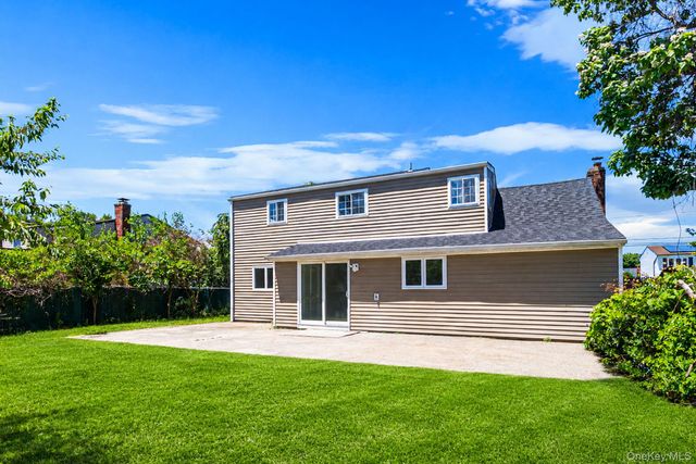 18 Lark Drive, Centereach, NY 11720