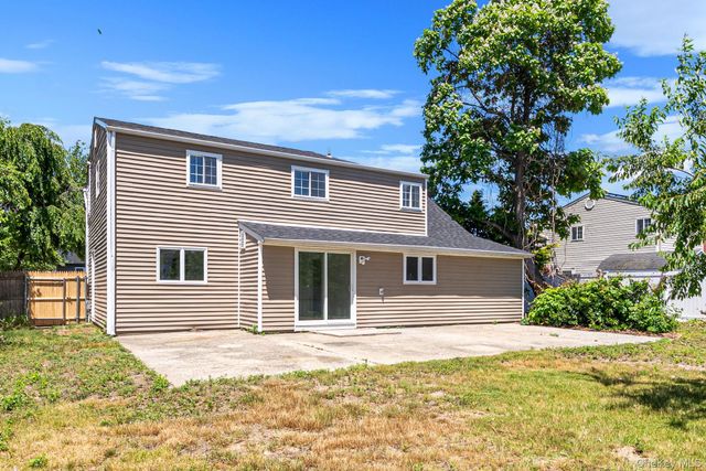 18 Lark Drive, Centereach, NY 11720