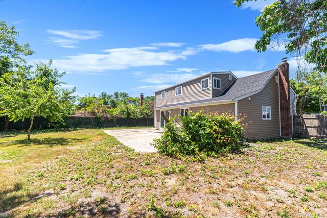18 Lark Drive, Centereach, NY 11720