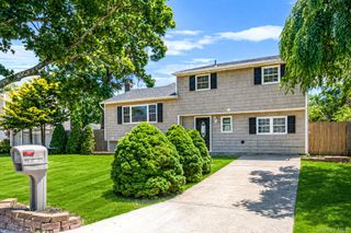 18 Lark Drive, Centereach, NY 11720