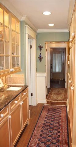 4130 Mercier Street, Kansas City, MO 64111