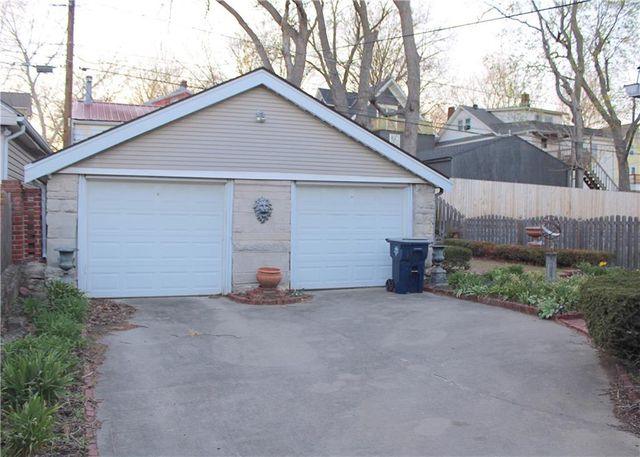 4130 Mercier Street, Kansas City, MO 64111