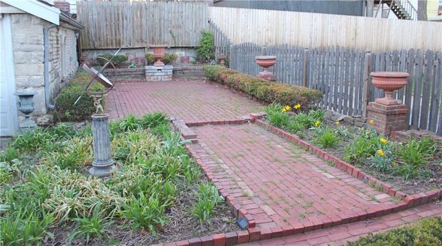 4130 Mercier Street, Kansas City, MO 64111