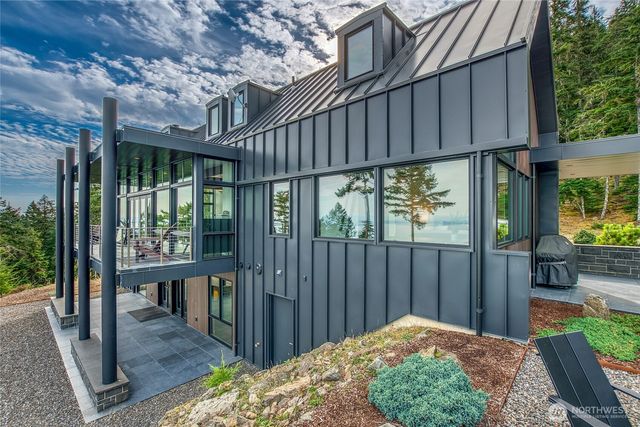 217 Roberts Point Trail, Orcas Island, WA 98245