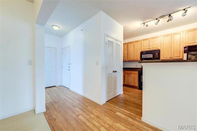 1270 Strassner Drive 3409, St Louis, MO 63144