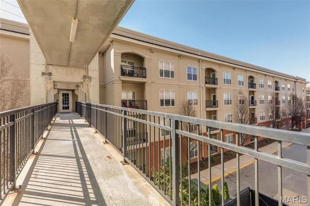 1270 Strassner Drive 3409, St Louis, MO 63144