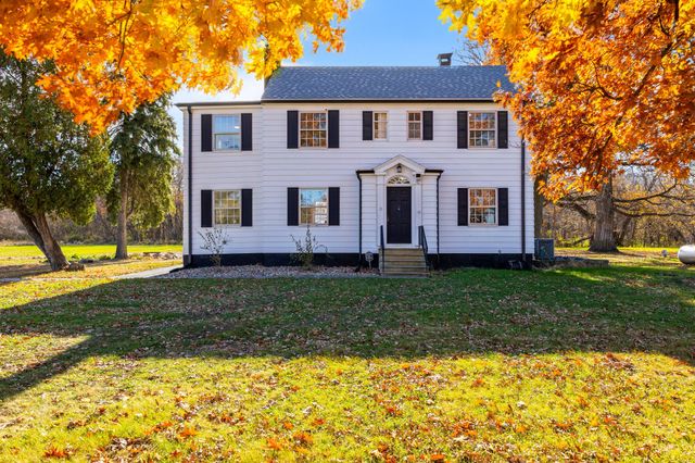 4836 NW Morningstar Drive, Des Moines, IA 50313