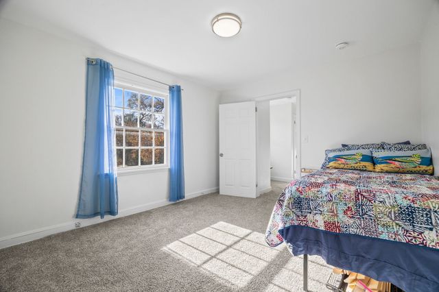 4836 NW Morningstar Drive, Des Moines, IA 50313