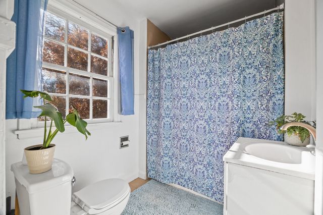 4836 NW Morningstar Drive, Des Moines, IA 50313