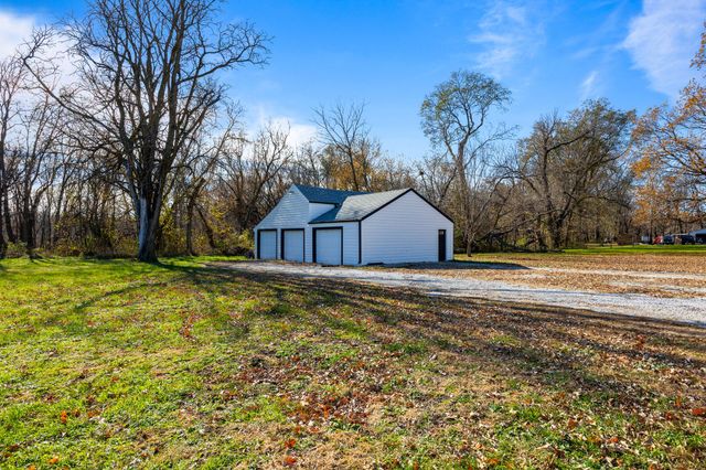 4836 NW Morningstar Drive, Des Moines, IA 50313