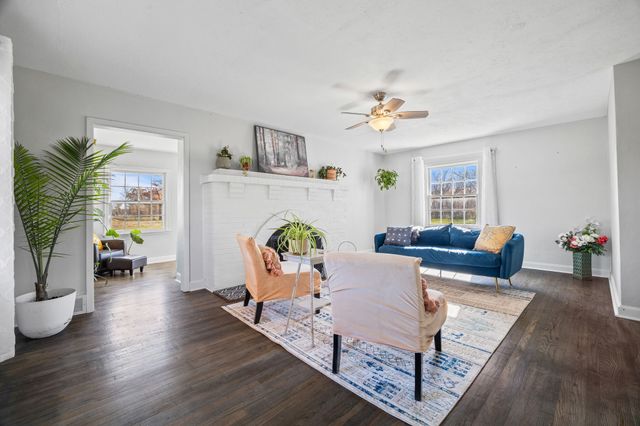 4836 NW Morningstar Drive, Des Moines, IA 50313