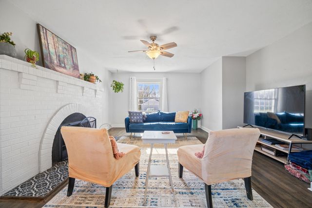 4836 NW Morningstar Drive, Des Moines, IA 50313