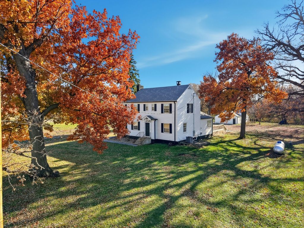 4836 NW Morningstar Drive, Des Moines, IA 50313