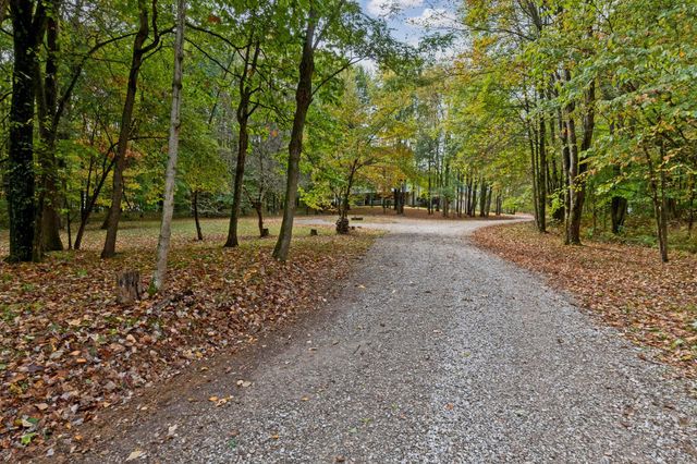 4497 Corner Road, Alexandria, OH 43001