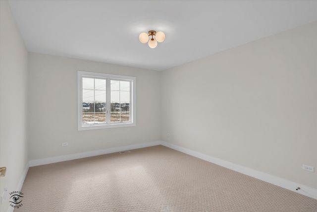 8858 Buffington Breakwater Drive, Frankfort, IL 60423