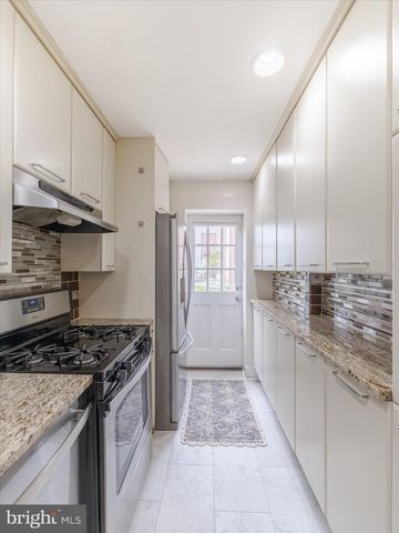 289 FRIENDSHIP RD, Drexel Hill, PA 19026