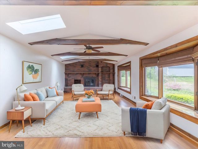 289 FRIENDSHIP RD, Drexel Hill, PA 19026