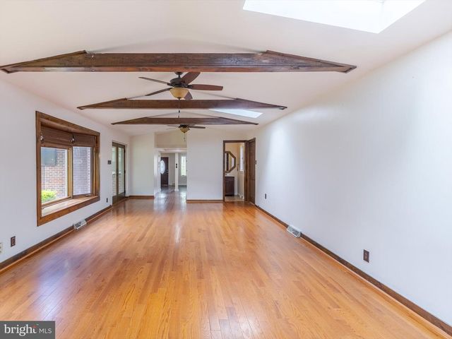 289 FRIENDSHIP RD, Drexel Hill, PA 19026