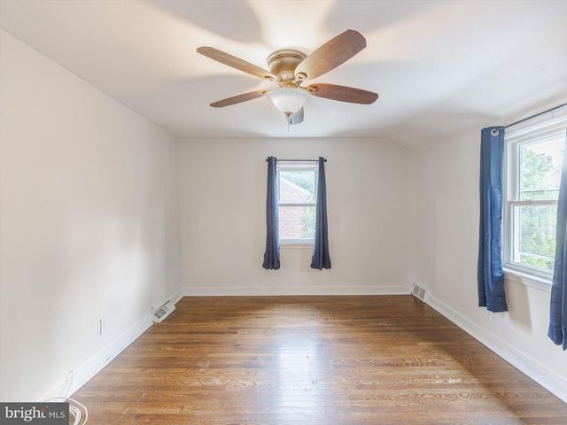 289 FRIENDSHIP RD, Drexel Hill, PA 19026