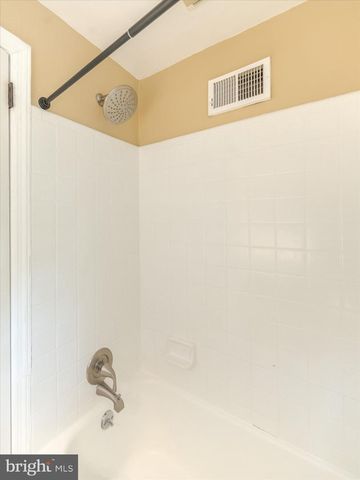 289 FRIENDSHIP RD, Drexel Hill, PA 19026