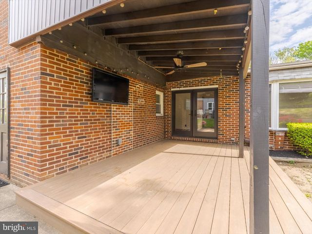 289 FRIENDSHIP RD, Drexel Hill, PA 19026