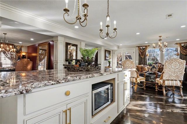 8430 Kickapoo Street, De Soto, KS 66018