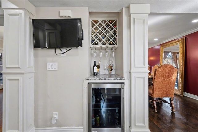 8430 Kickapoo Street, De Soto, KS 66018