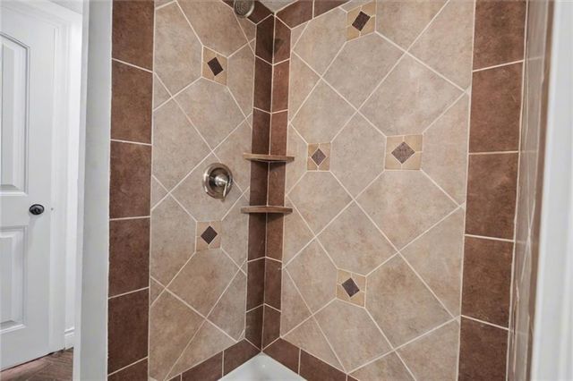 8430 Kickapoo Street, De Soto, KS 66018