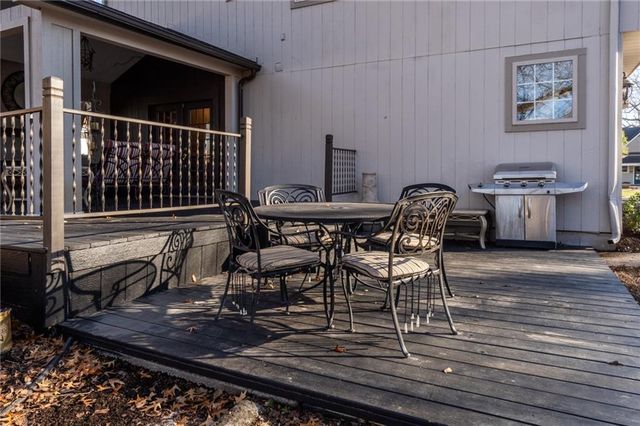 8430 Kickapoo Street, De Soto, KS 66018