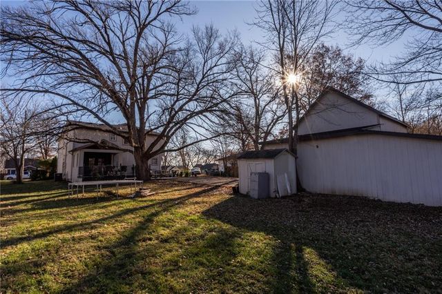 8430 Kickapoo Street, De Soto, KS 66018